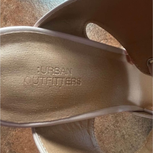 Urban outfitters high heels shoes Size 7 - Picture 5 of 5